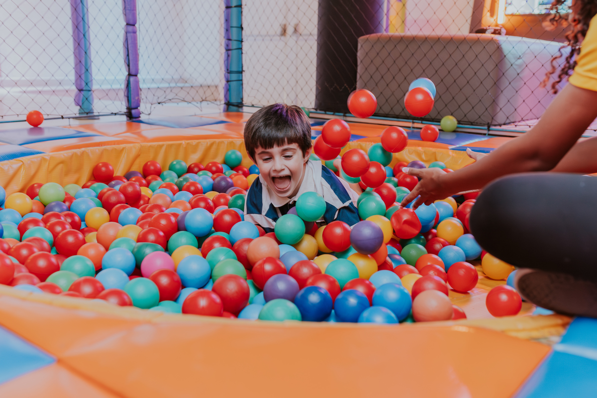 fotografia festa infantil barra da Tijuca folia encantada Rio de Janeiro 4 anos Arthur tema patrulha cantina fotografa bruna Guerson familia 