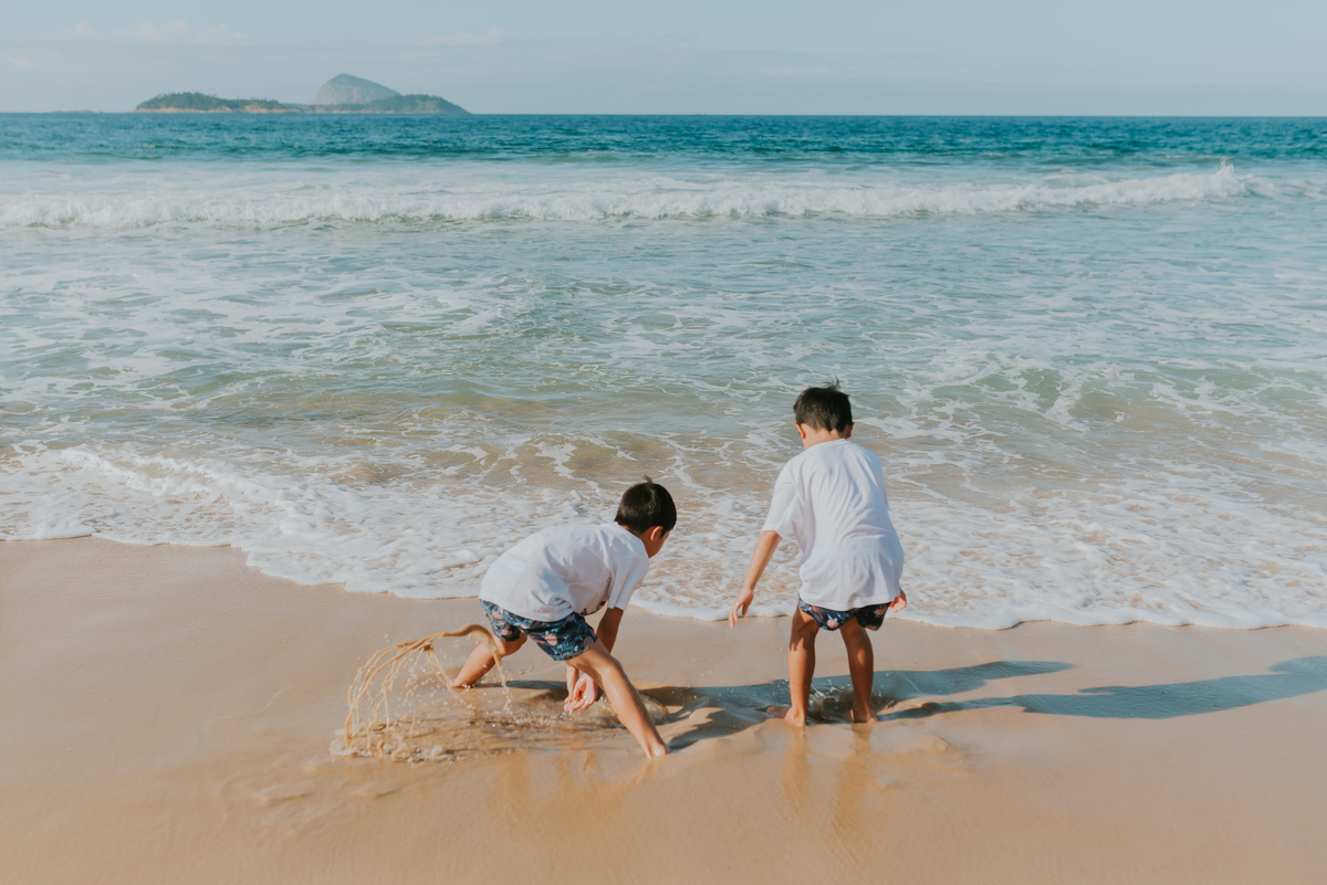 fotografia ensaio familia japonés Leblon Ipanema fotografa praia externo Rio de Janeiro bruna Guerson 