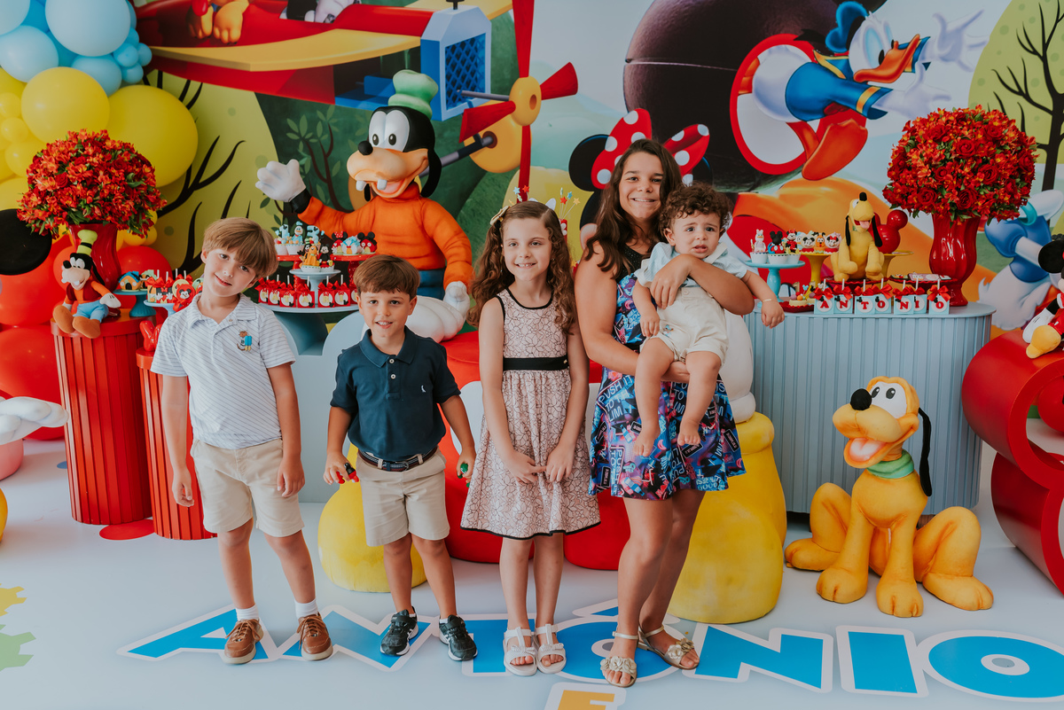 fotografia festa infantil Niteroi Icarai rio de janeiro primos tema mickey Antonio 1 ano catarina 3 anos fotografa bruna Guerson 
