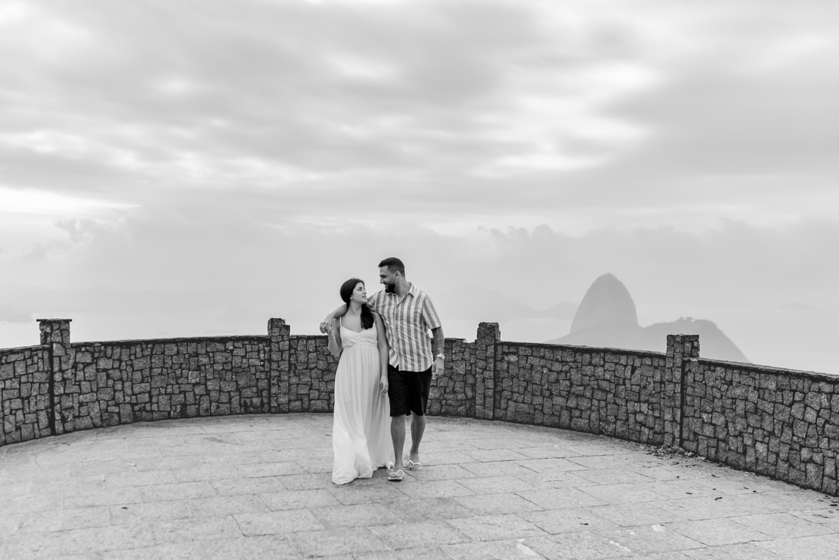 fotografia ensaio casal externo Rio de Janeiro praia vermelha urca mirante dona marta fotografa bruna Guerson 