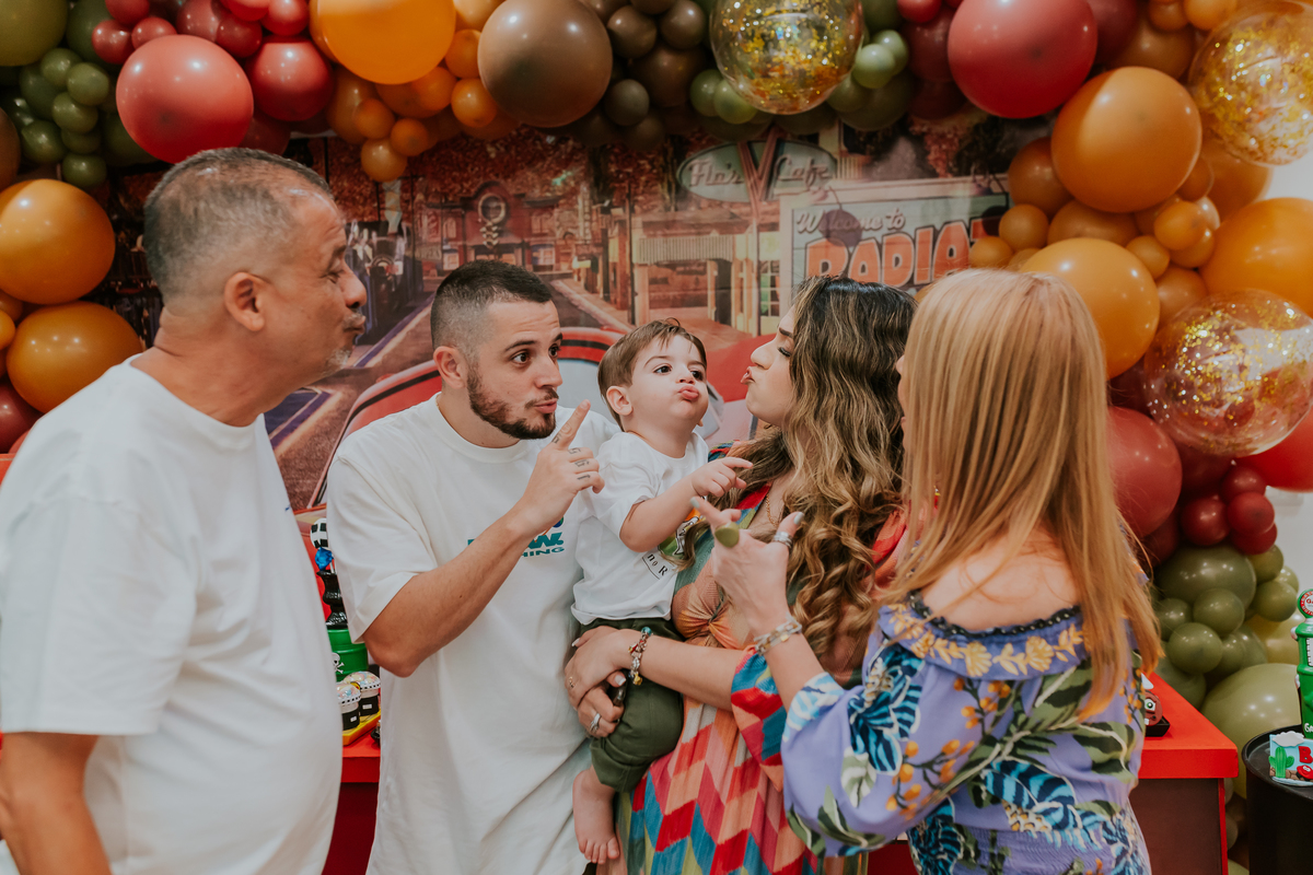 fotografia festa infantil 2 anos bento tema carros Meier Rio de Janeiro fotografa familia bruna Guerson 