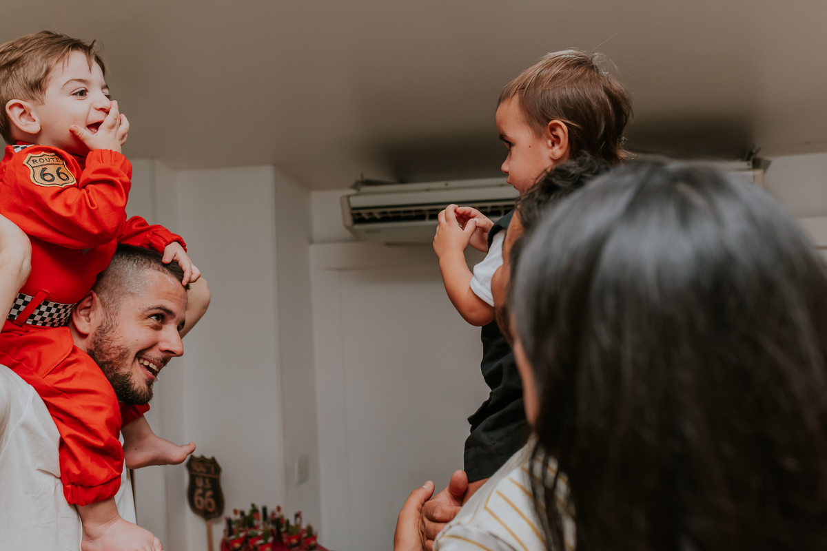 fotografia festa infantil 2 anos bento tema carros Meier Rio de Janeiro fotografa familia bruna Guerson 