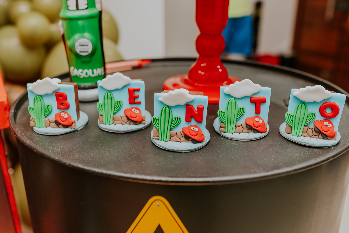 fotografia festa infantil 2 anos bento tema carros Meier Rio de Janeiro fotografa familia bruna Guerson fotografia festa infantil 2 anos bento tema carros Meier Rio de Janeiro fotografa familia bruna Guerson 