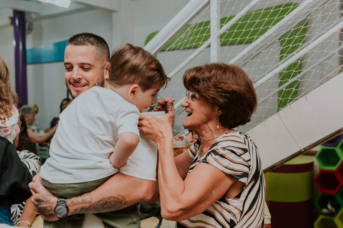 fotografia festa infantil 2 anos bento tema carros Meier Rio de Janeiro fotografa familia bruna Guerson 