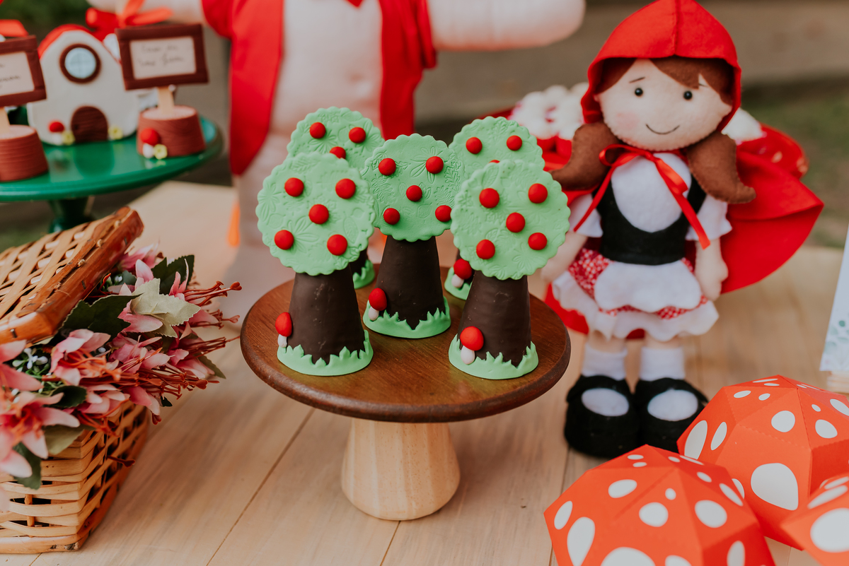 fotografia festa infantil 3 anos Julia Joana gemas tema tres porquinhos barra da Tijuca Rio de Janeiro fotografa familia bruna Guerson 