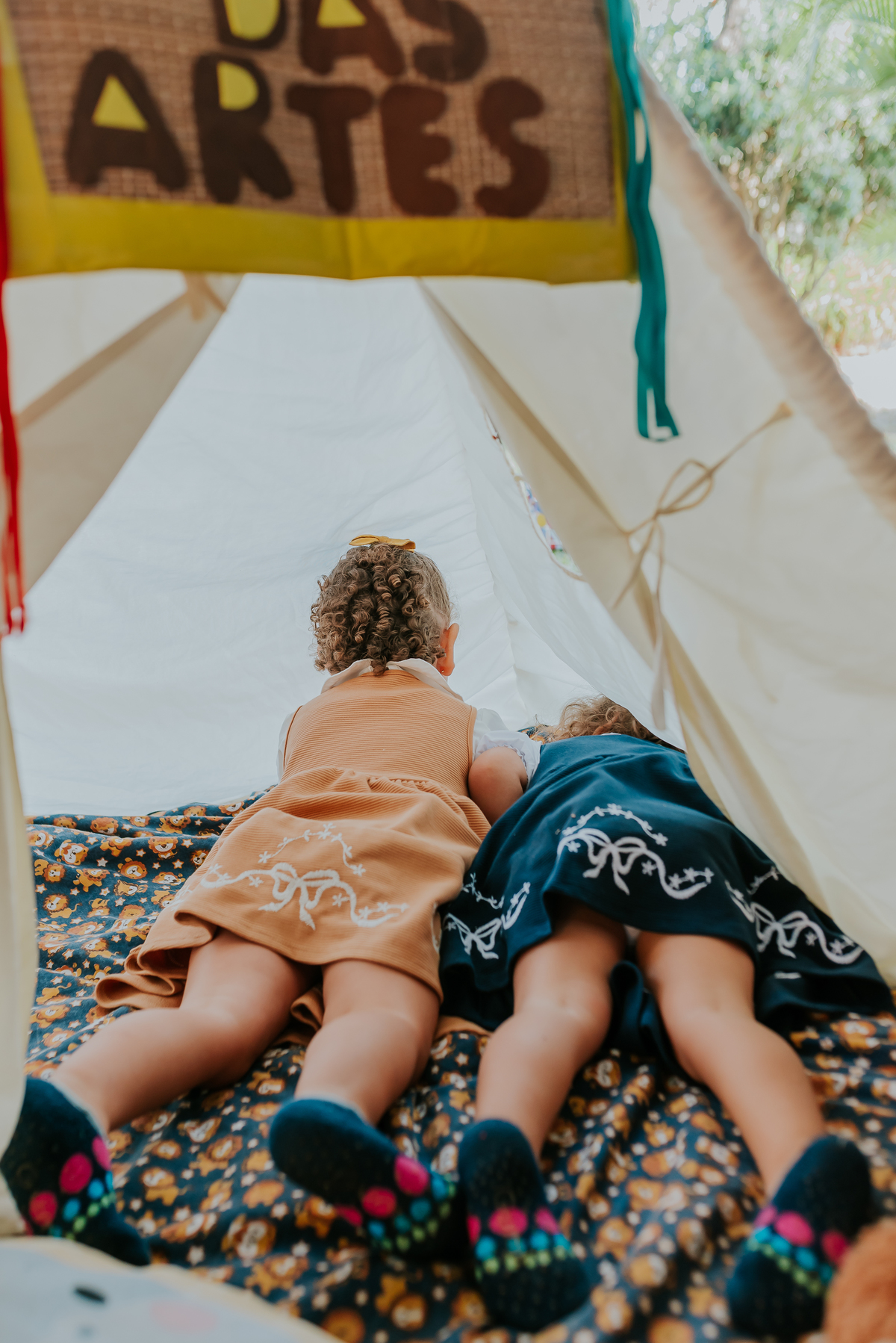 fotografia festa infantil 3 anos Julia Joana gemas tema tres porquinhos barra da Tijuca Rio de Janeiro fotografa familia bruna Guerson 