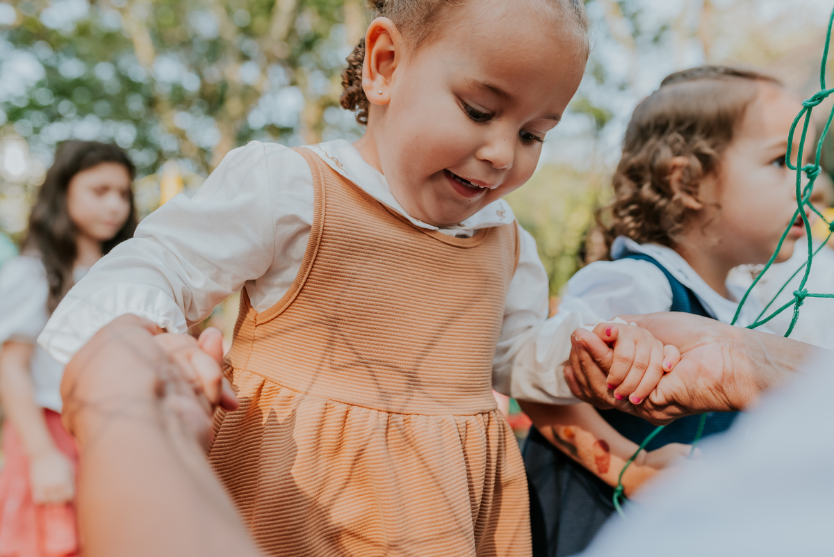 fotografia festa infantil 3 anos Julia Joana gemas tema tres porquinhos barra da Tijuca Rio de Janeiro fotografa familia bruna Guerson 
