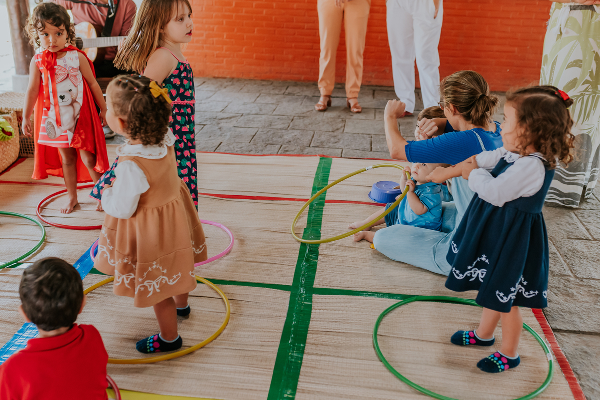 fotografia festa infantil 3 anos Julia Joana gemas tema tres porquinhos barra da Tijuca Rio de Janeiro fotografa familia bruna Guerson 