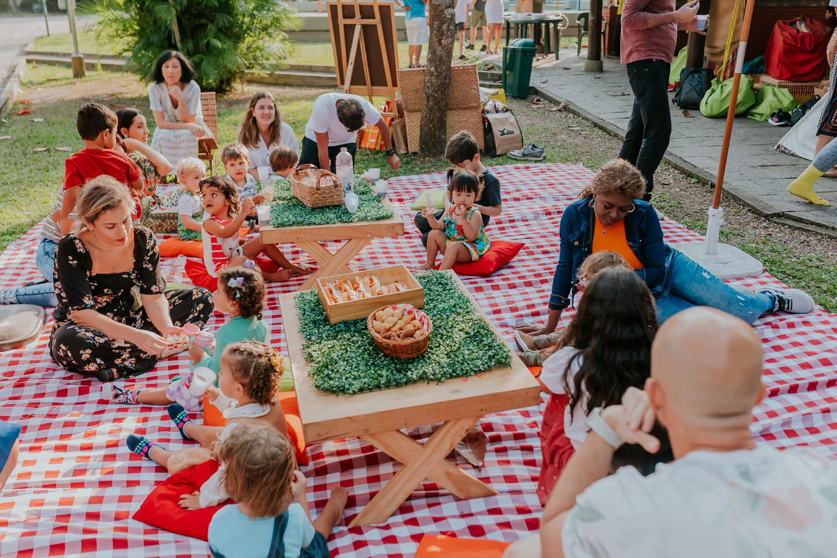 fotografia festa infantil 3 anos Julia Joana gemas tema tres porquinhos barra da Tijuca Rio de Janeiro fotografa familia bruna Guerson 