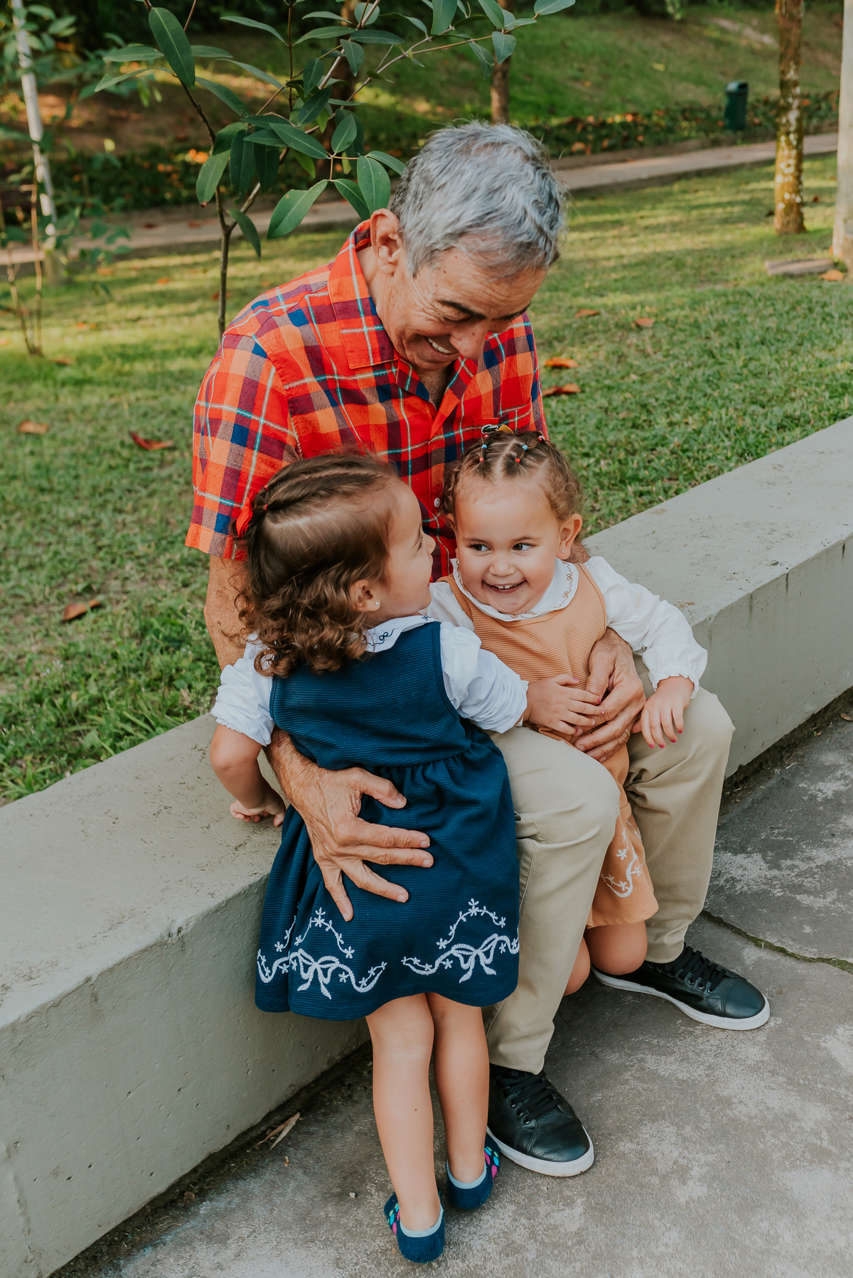fotografia festa infantil 3 anos Julia Joana gemas tema tres porquinhos barra da Tijuca Rio de Janeiro fotografa familia bruna Guerson 