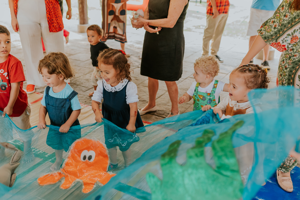 fotografia festa infantil 3 anos Julia Joana gemas tema tres porquinhos barra da Tijuca Rio de Janeiro fotografa familia bruna Guerson 