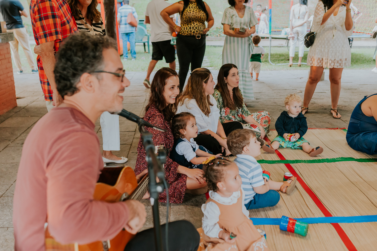 fotografia festa infantil 3 anos Julia Joana gemas tema tres porquinhos barra da Tijuca Rio de Janeiro fotografa familia bruna Guerson 