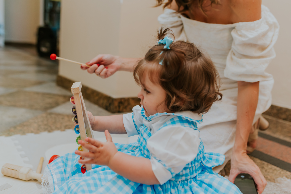 fotografia festa infantil 1 ano Lara tema magico de oz barra da Tijuca Rio de Janeiro fotografa familia bruna Guerson 