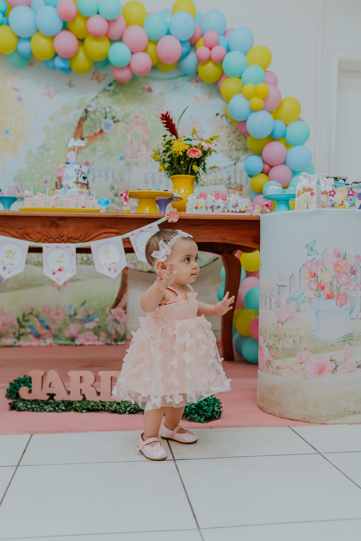 fotografia festa infantil 1 no Julia tema jardim encantado Copacabana rio de janeiro fotografa familia bruna guerson