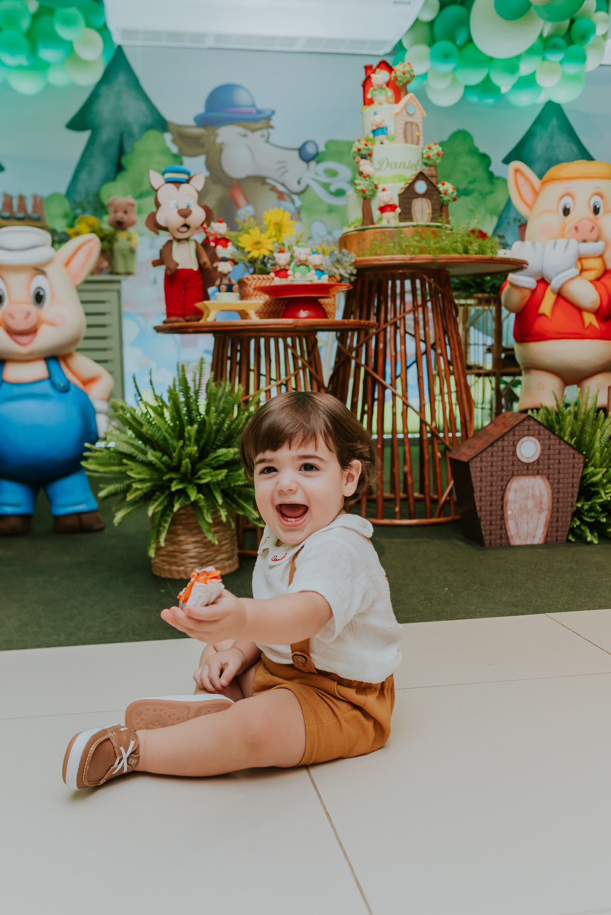 fotografia festa infantil 1 ano Daniel tema tres porquinhos barra da Tijuca rio de janeiro bruna Guerson fotografa familia 