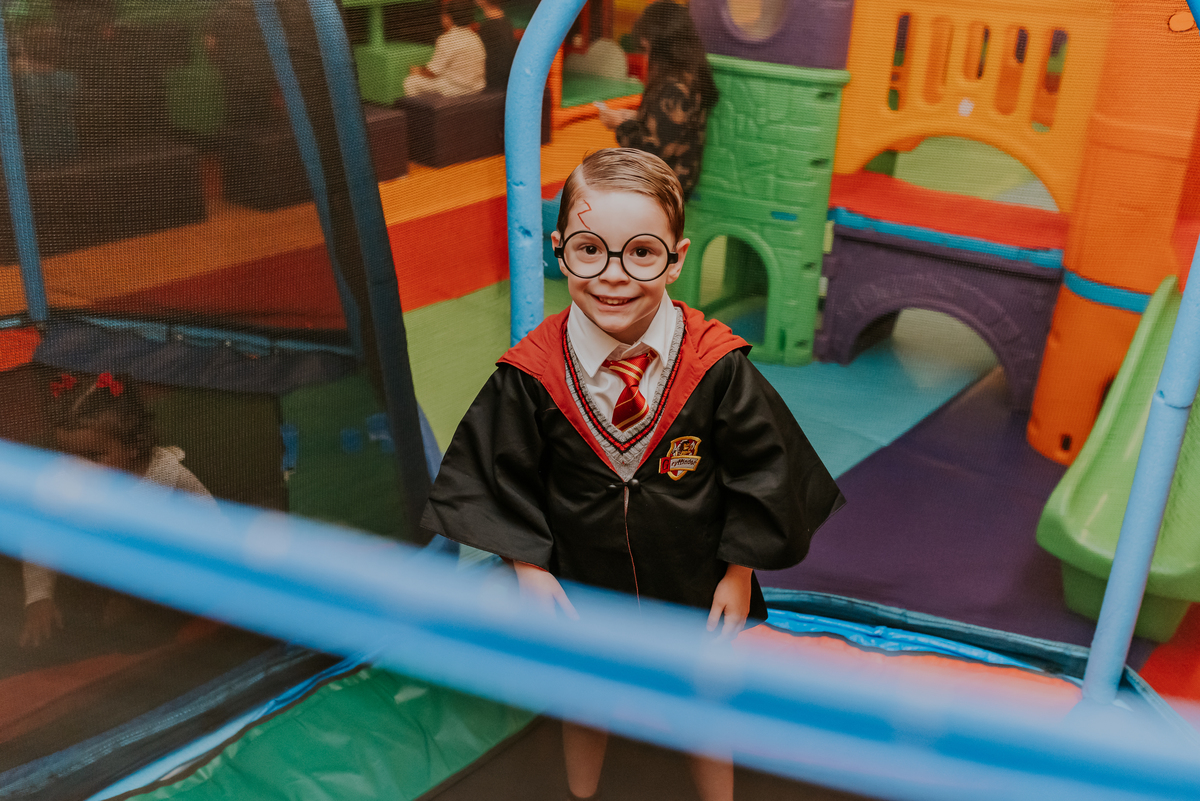 fotografia festa infantil kids park barra da Tijuca Rio de Janeiro fotografa familia 3 irmaos tema Harry Potter 