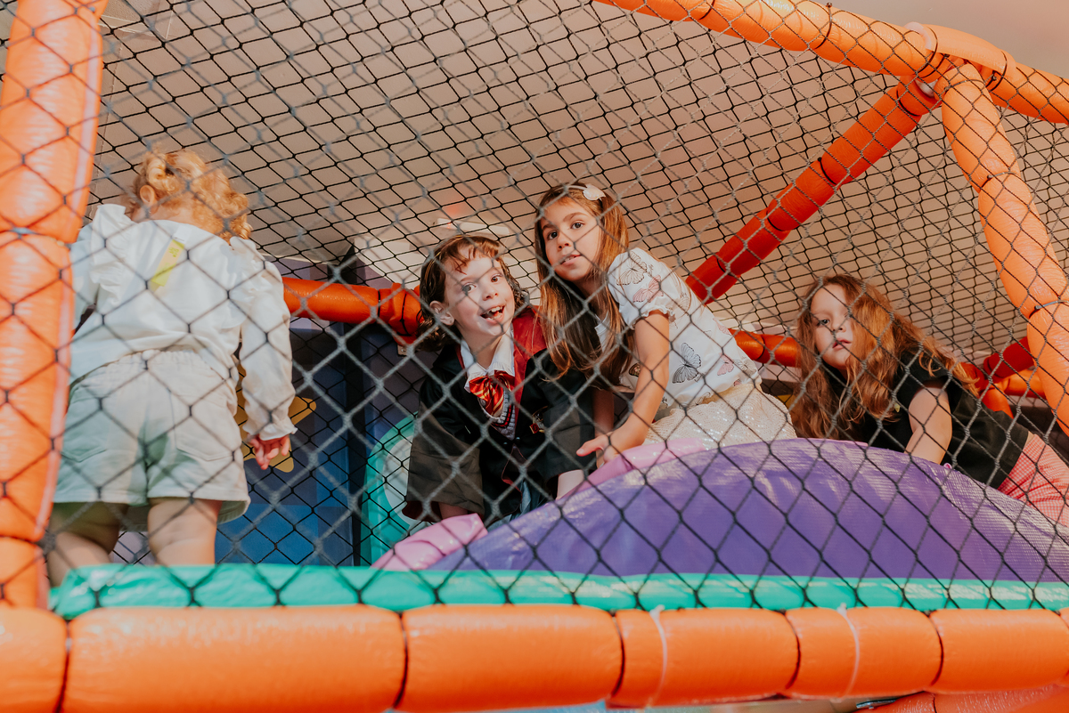 fotografia festa infantil kids park barra da Tijuca Rio de Janeiro fotografa familia 3 irmaos tema Harry Potter 