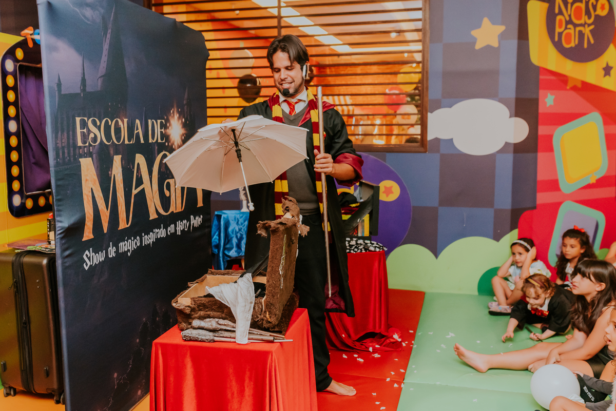 fotografia festa infantil kids park barra da Tijuca Rio de Janeiro fotografa familia 3 irmaos tema Harry Potter 