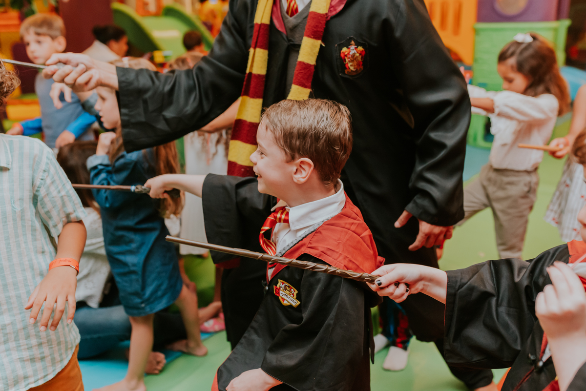 fotografia festa infantil kids park barra da Tijuca Rio de Janeiro fotografa familia 3 irmaos tema Harry Potter 