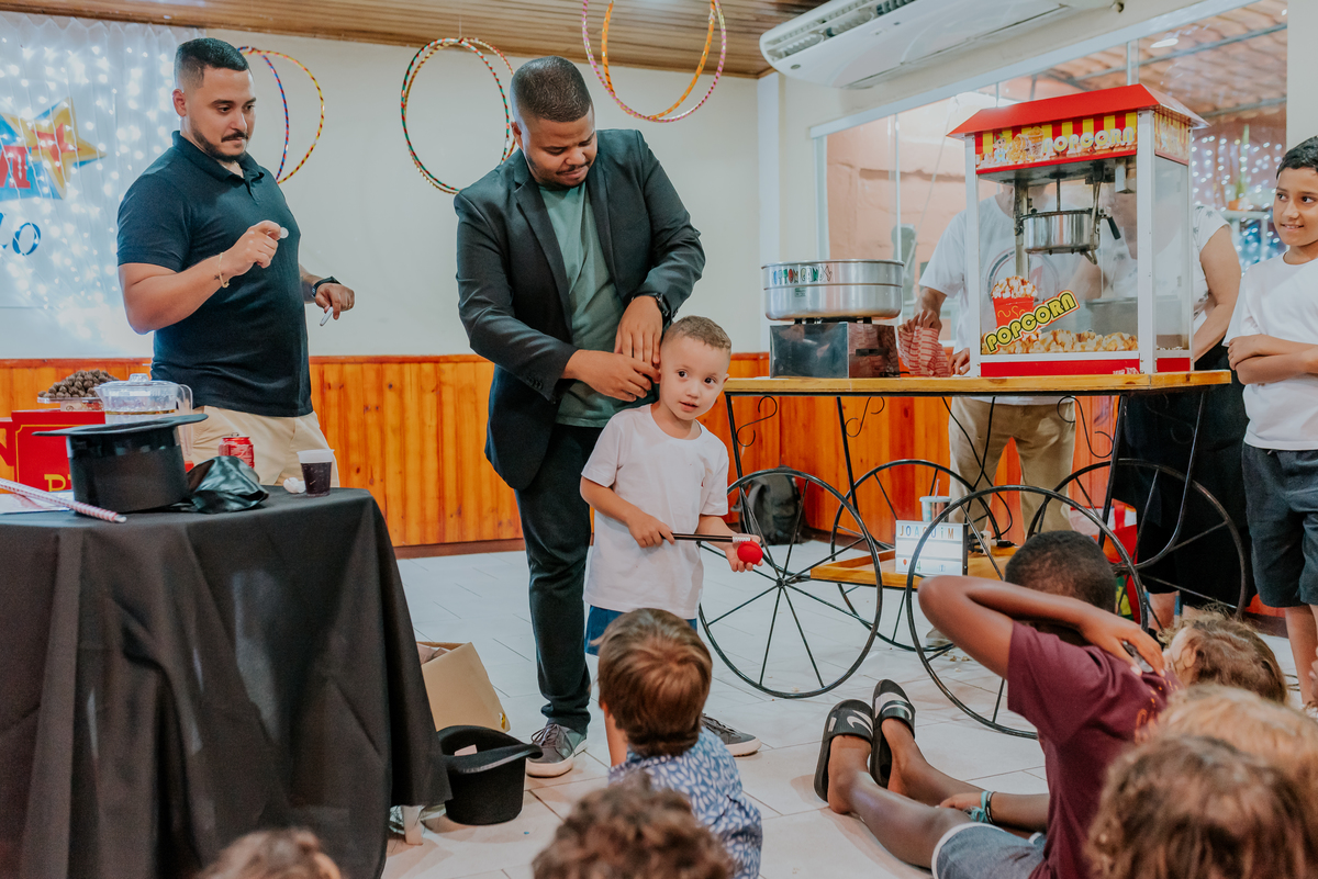 fotografia festa infantil Rio de Janeiro ilha do governador circo joaquim 4 anos fotografa familia 