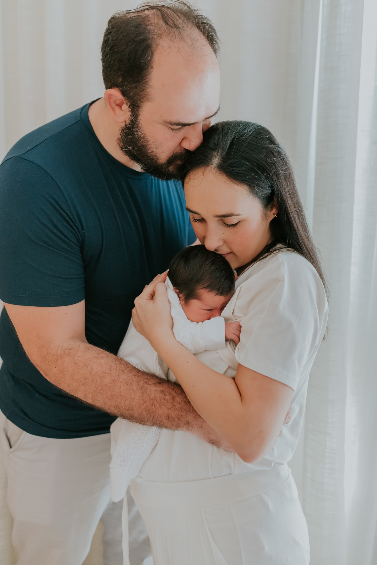 fotografia ensaio familia fotografa rio de janeiro em casa acompanhamento bebe 5 dias eva maria 