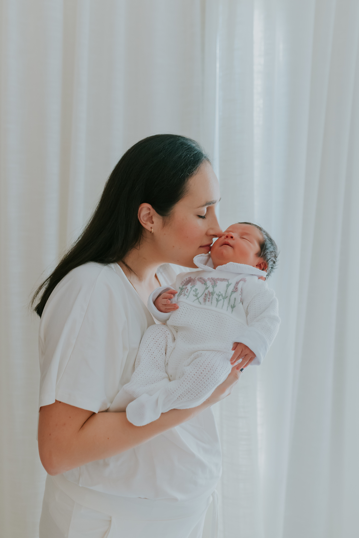 fotografia ensaio familia fotografa rio de janeiro em casa acompanhamento bebe 5 dias eva maria 