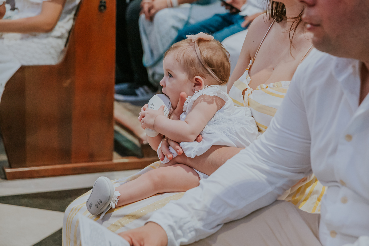fotografia Fotografa familia batismo batizado Rio de Janeiro Paróquia São Francisco Xavier do Engenho Velho- Tijuca Manuella 