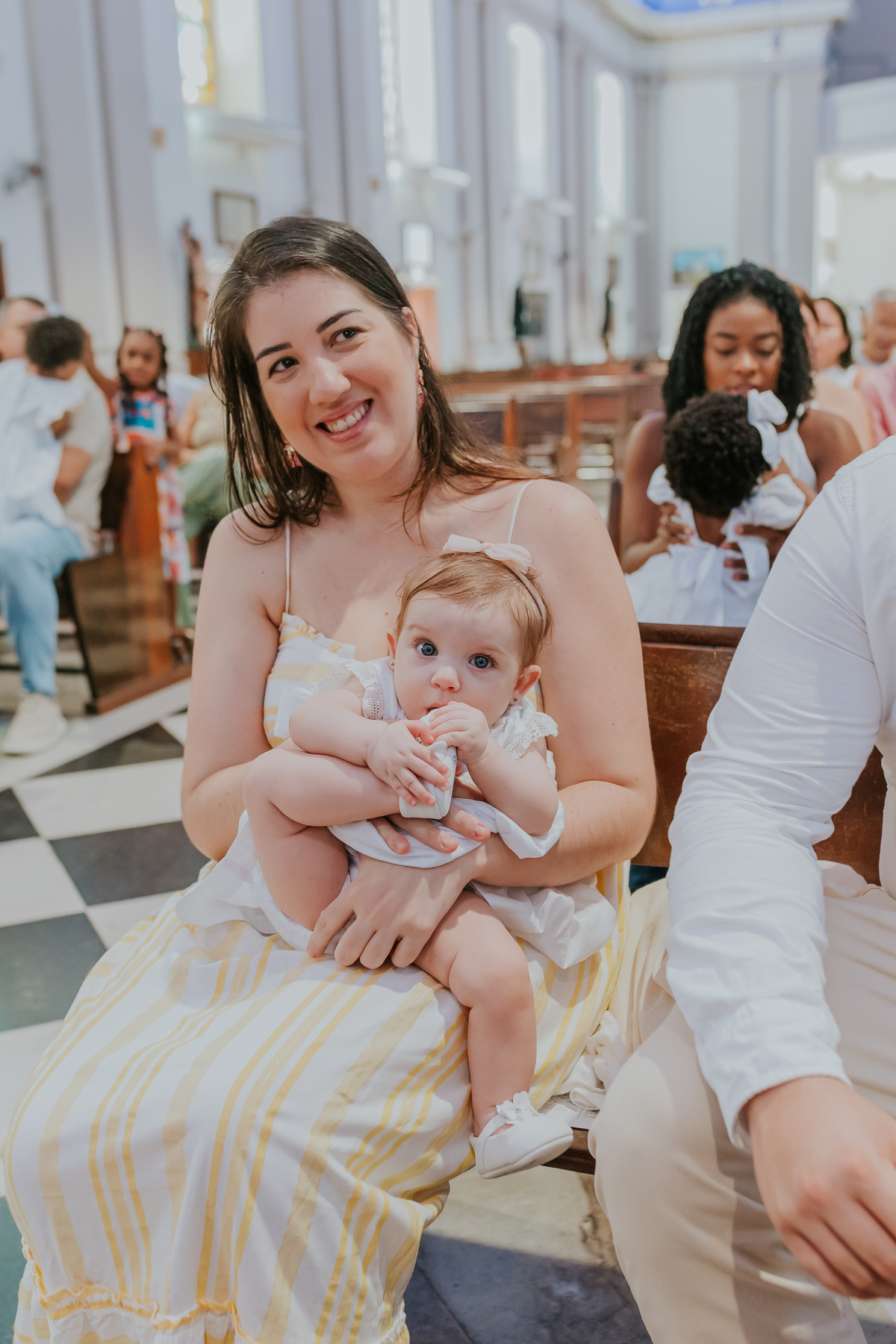 fotografia Fotografa familia batismo batizado Rio de Janeiro Paróquia São Francisco Xavier do Engenho Velho- Tijuca Manuella 
