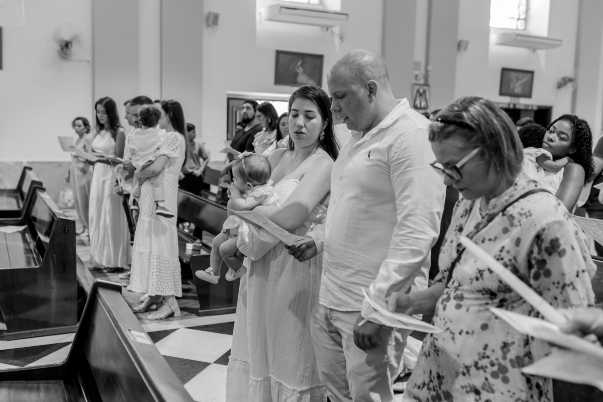 fotografia Fotografa familia batismo batizado Rio de Janeiro Paróquia São Francisco Xavier do Engenho Velho- Tijuca Manuella 