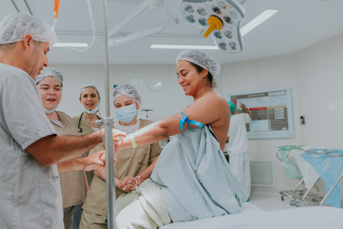 fotografia nascimento caio parto cesarea gloria dor Rio de Janeiro zona sul fotografa familia 