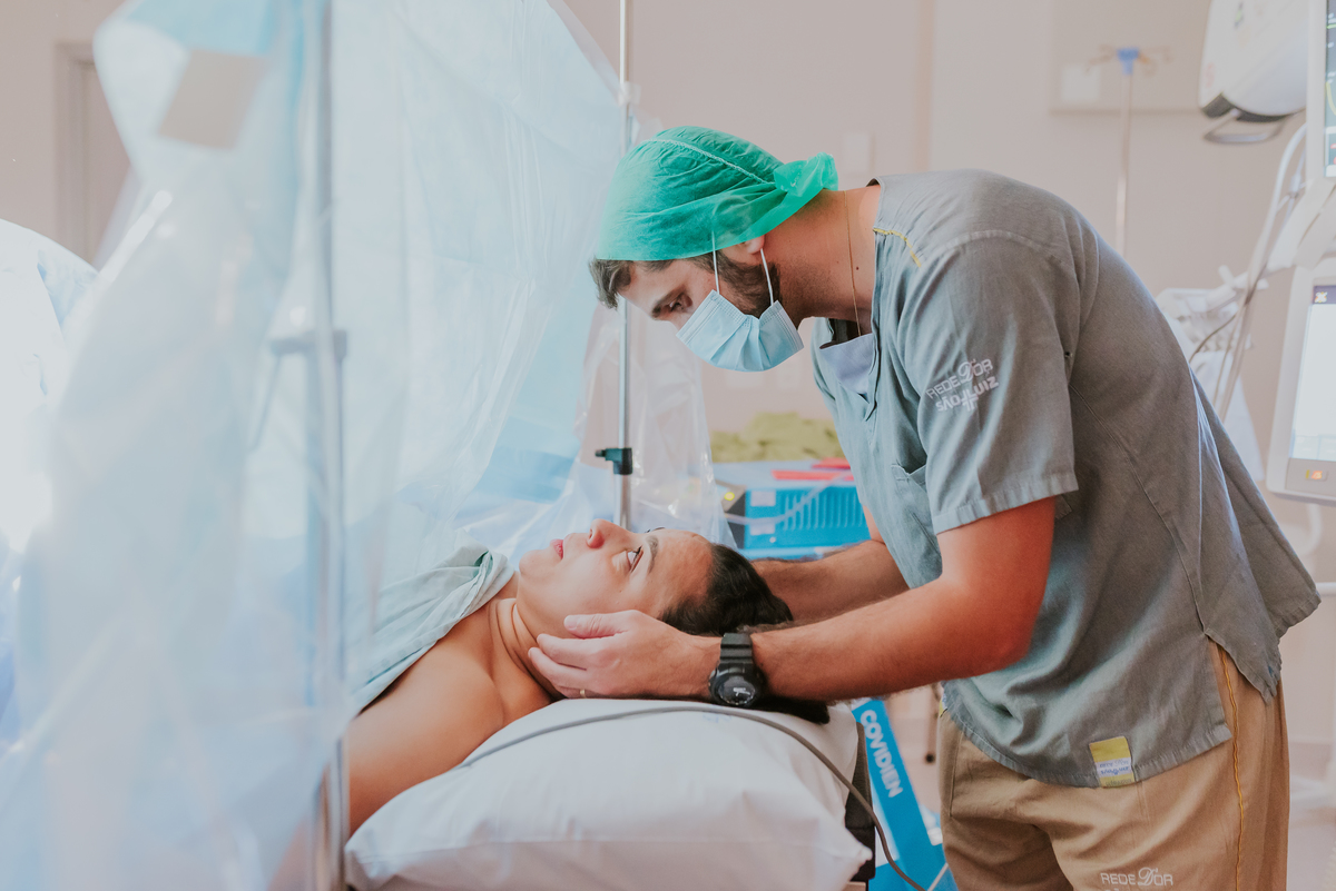 fotografia nascimento caio parto cesarea gloria dor Rio de Janeiro zona sul fotografa familia 