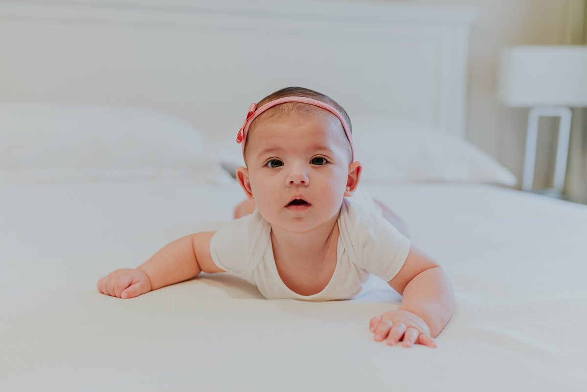 fotografia ensaio em casa acompanhamento fotografa familia Tijuca Rio de Janeiro 6 meses Cecilia 