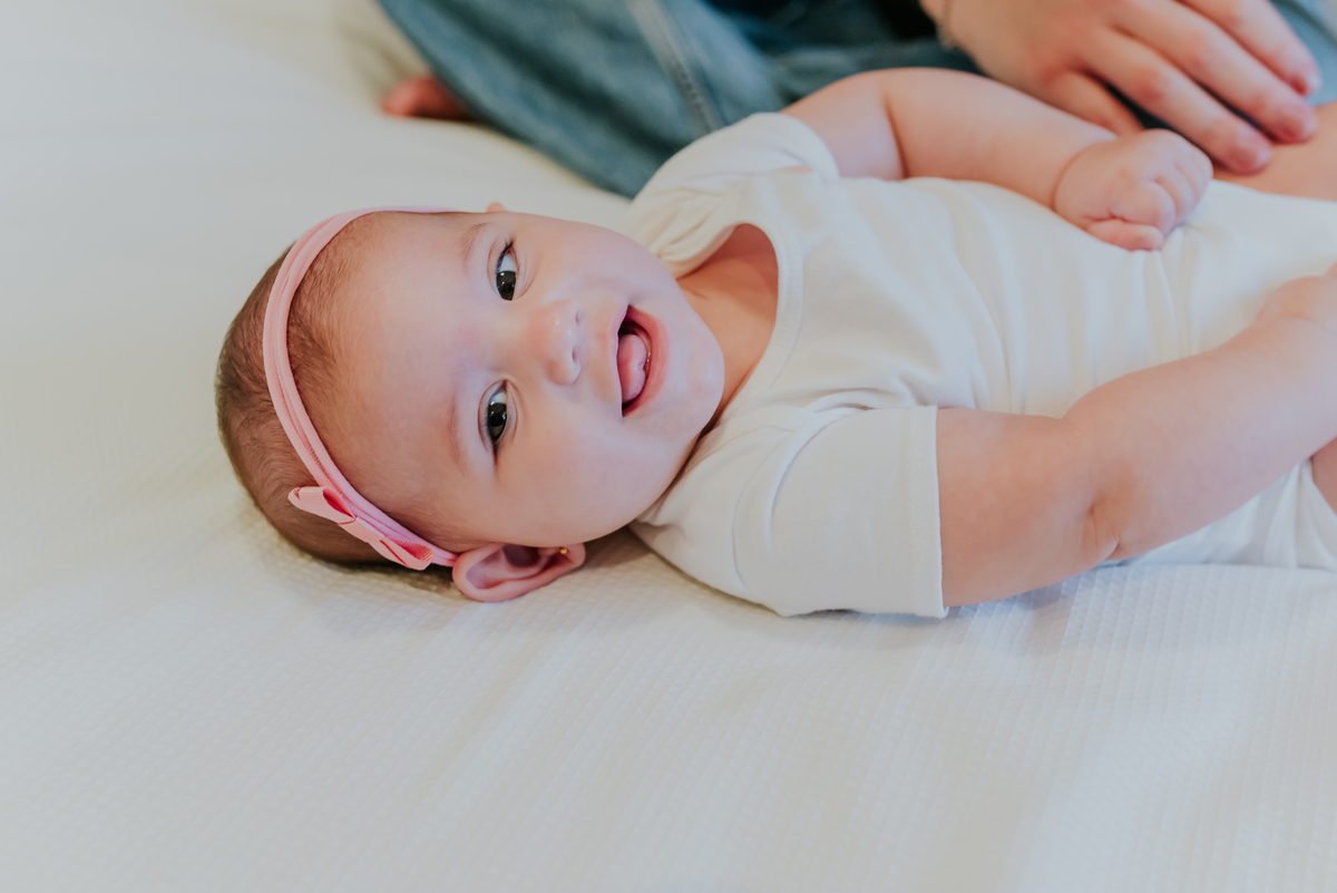 fotografia ensaio em casa acompanhamento fotografa familia Tijuca Rio de Janeiro 6 meses Cecilia 