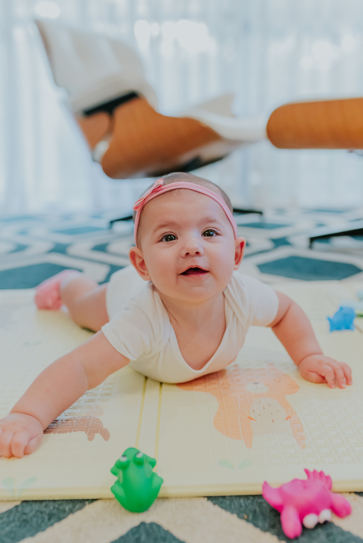 fotografia ensaio em casa acompanhamento fotografa familia Tijuca Rio de Janeiro 6 meses Cecilia 