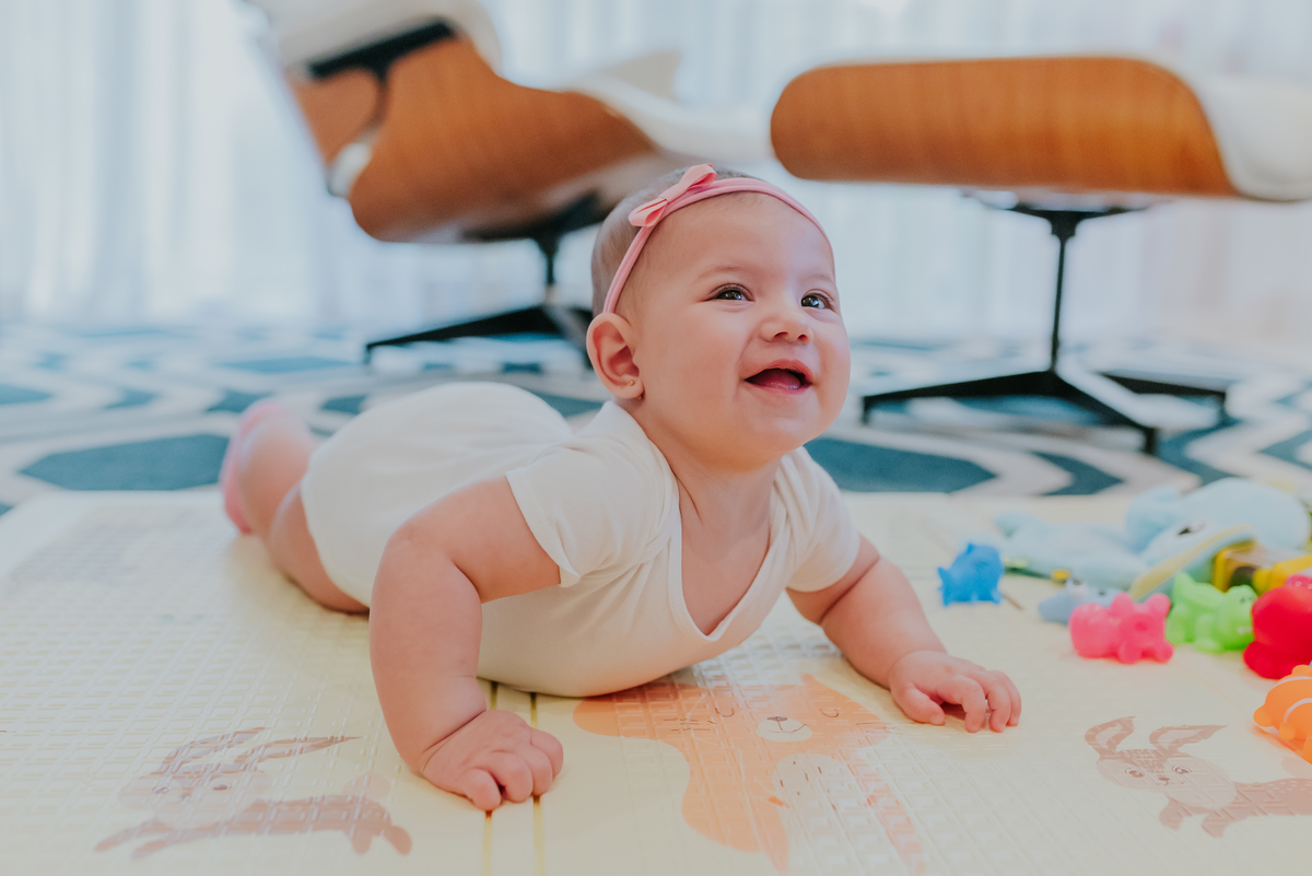 fotografia ensaio em casa acompanhamento fotografa familia Tijuca Rio de Janeiro 6 meses Cecilia 