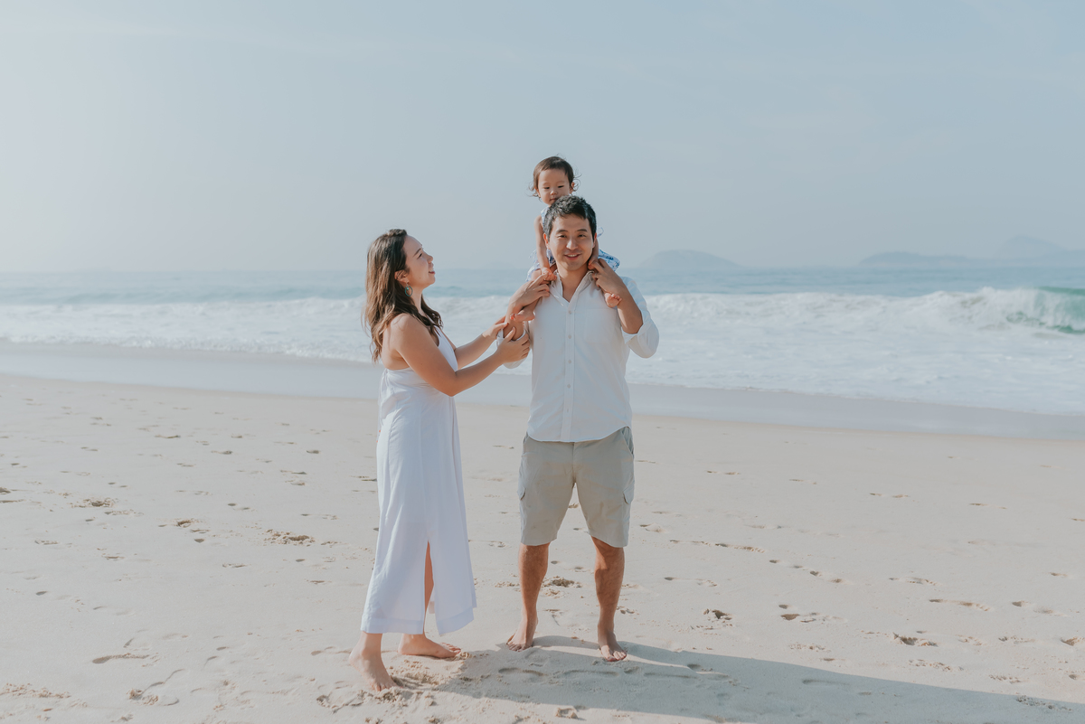 fotografia ensaio sessão familia rio de Janeiro fotografa praia externo Leblon maya japonesa