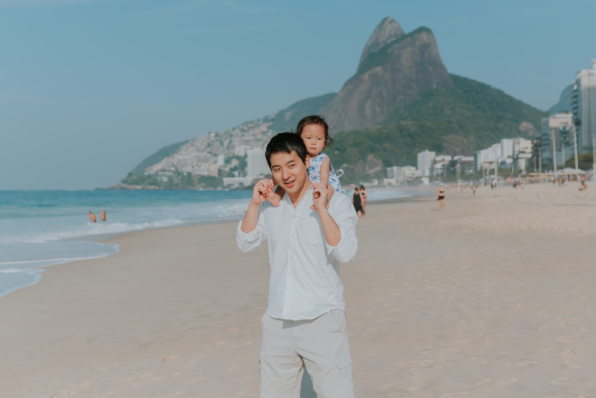 fotografia ensaio sessão familia rio de Janeiro fotografa praia externo Leblon maya japonesa