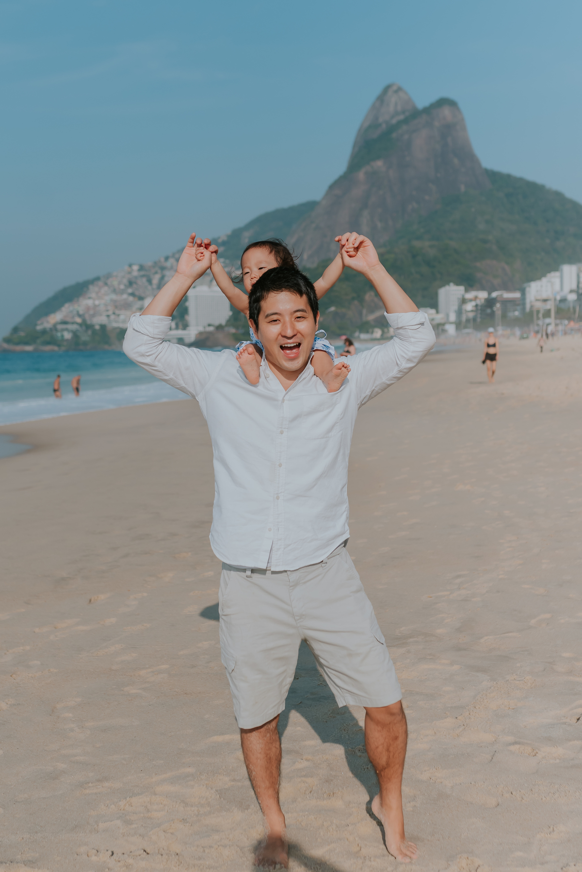 fotografia ensaio sessão familia rio de Janeiro fotografa praia externo Leblon maya japonesa