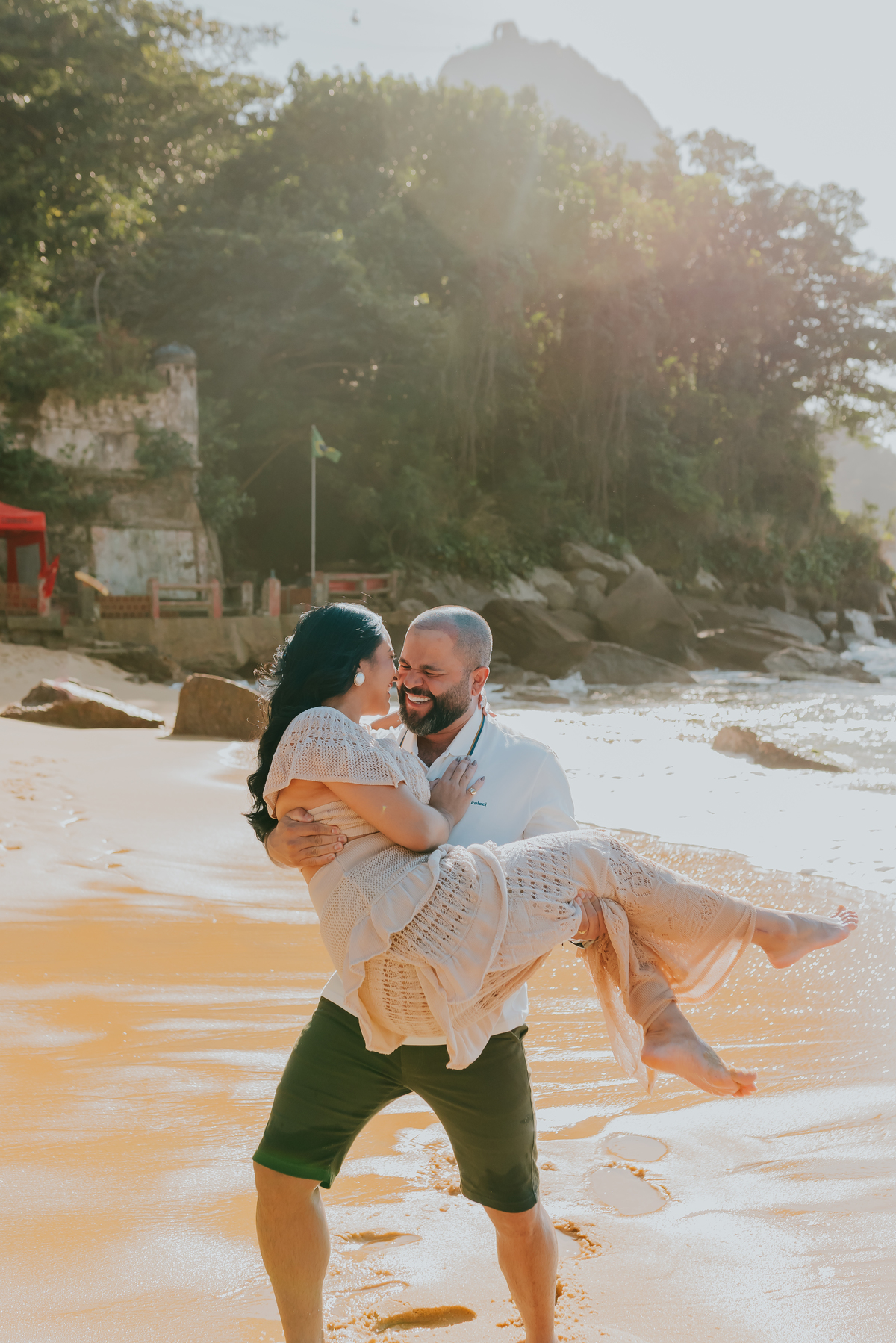 fotografia ensaio casal praia vermelha urca Rio de Janeiro fotografa sessão externa 