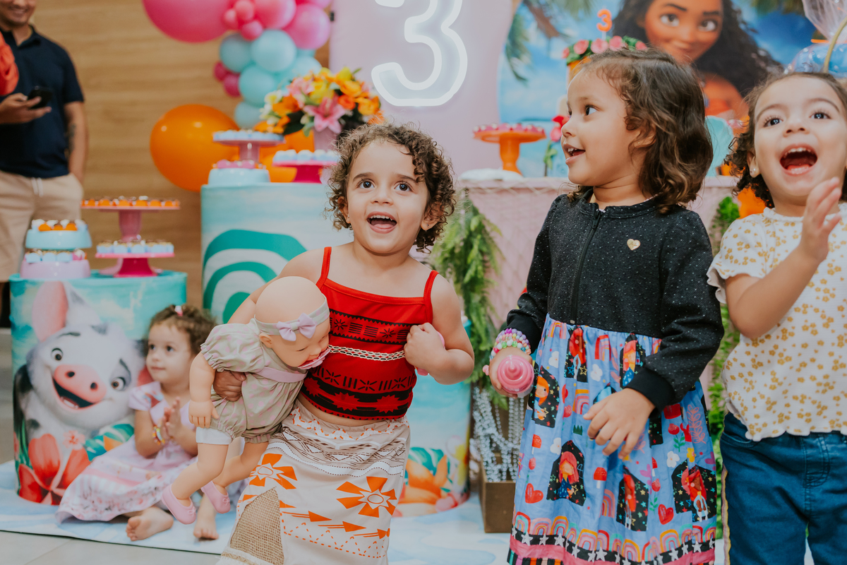 fotografia festa infantil 3 anos Laura tema Moana fotografa familia rio de janeiro bruna Guerson Tijuca 