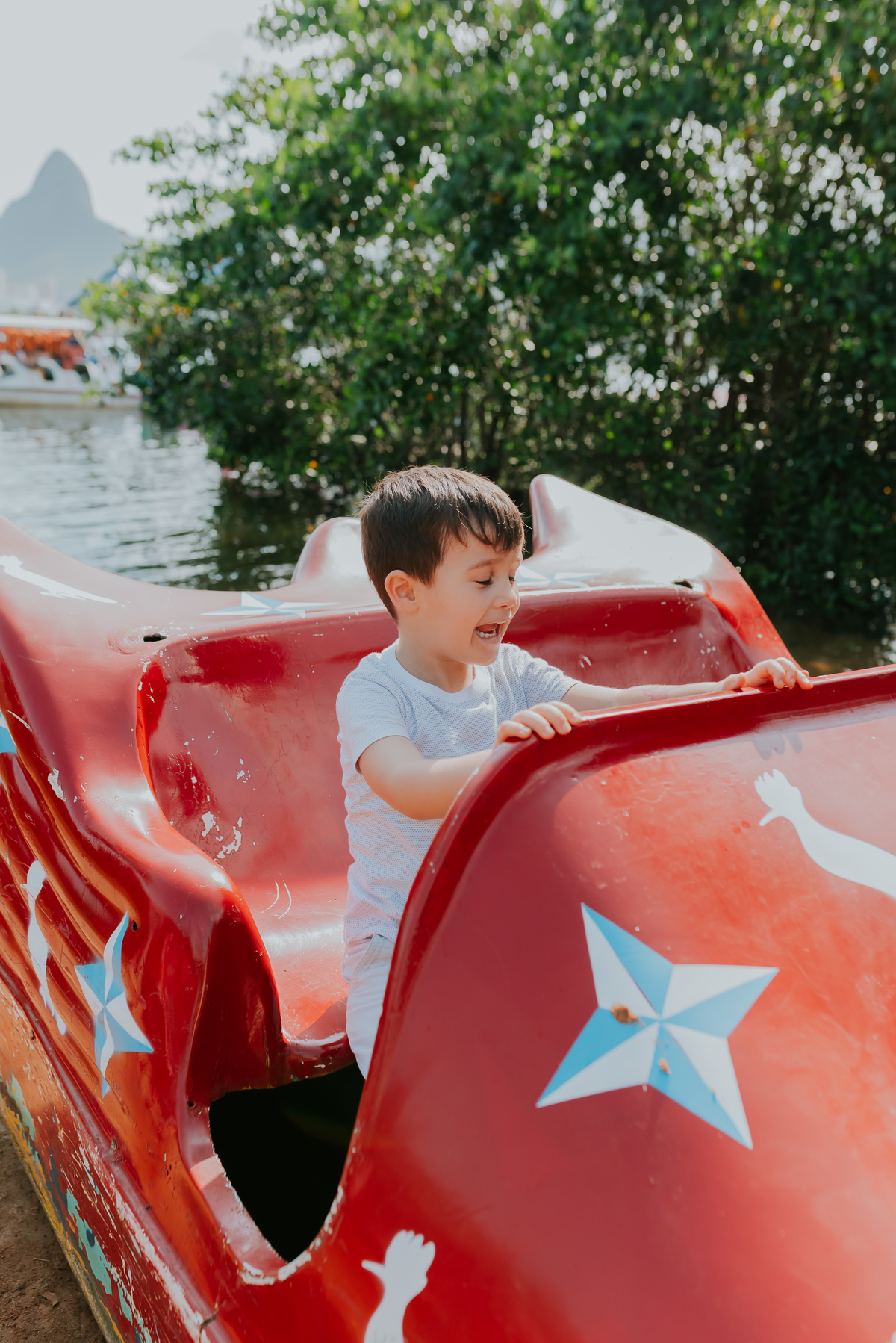 fotografia ensaio familia bebe acompanhamento trimestral eva Maria lagoa Rodrigo de Freitas Rio de Janeiro fotografa sessão externa natureza 
