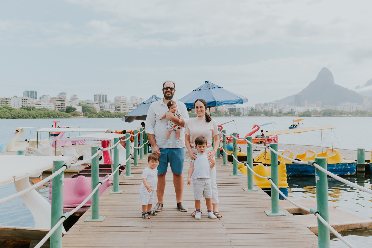 fotografia ensaio familia bebe acompanhamento trimestral eva Maria lagoa Rodrigo de Freitas Rio de Janeiro fotografa sessão externa natureza 