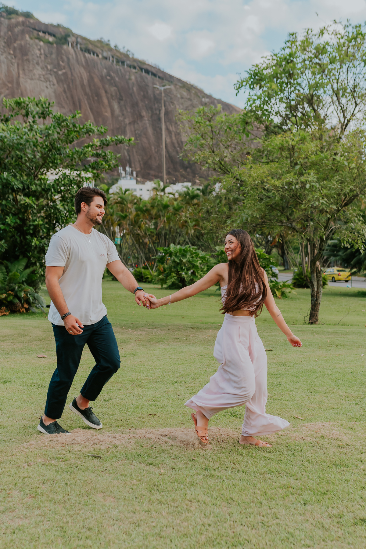 fotografia ensaio de casal externo lagoa rodrigo de freitas Rio de Janeiro fotografa sessão pedido namoro 