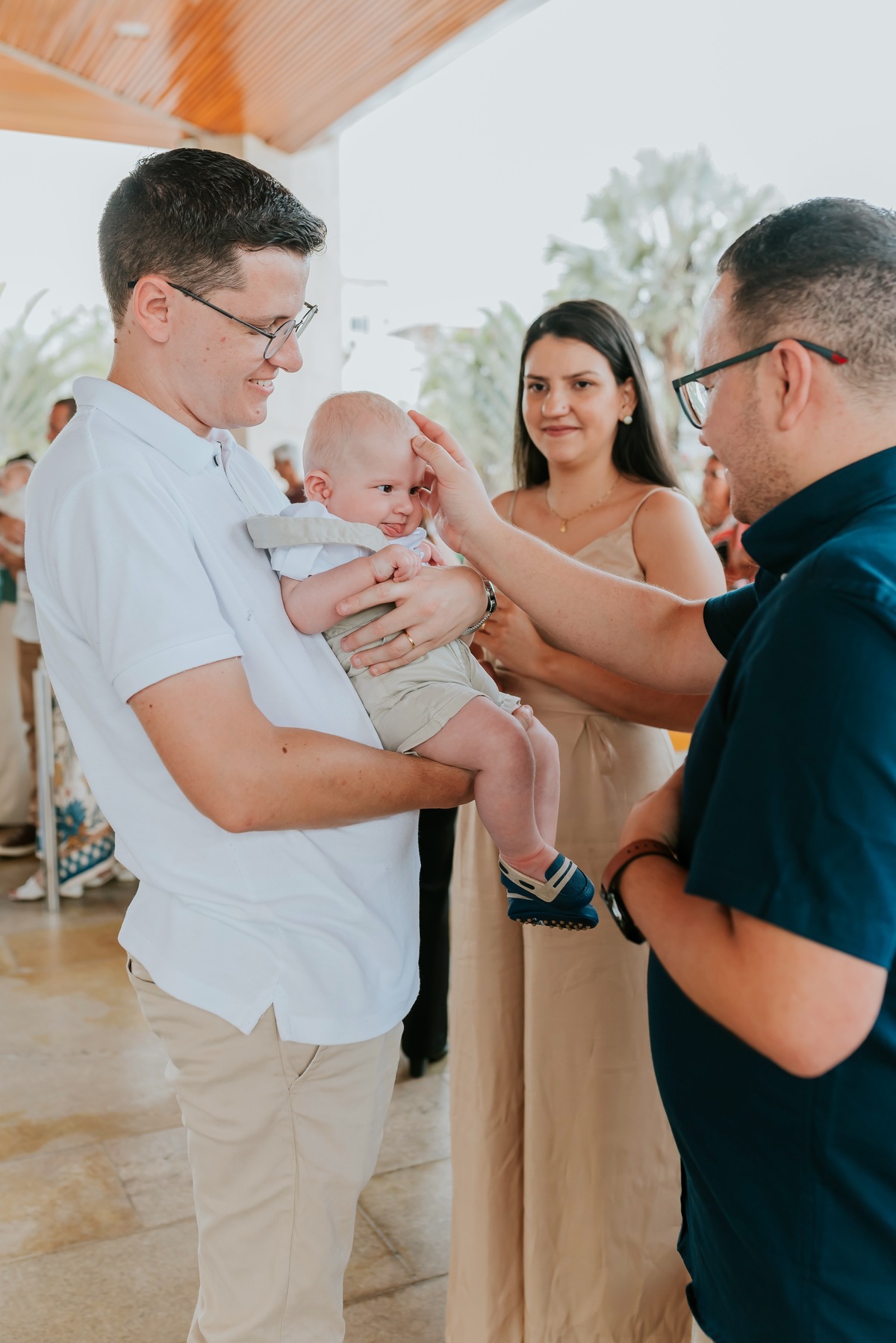 fotografia batizado batismo Davi fotografa familia Santuário de Nossa Senhora de Fátima - Rio de Janeiro - recreio dos bandeirantes 