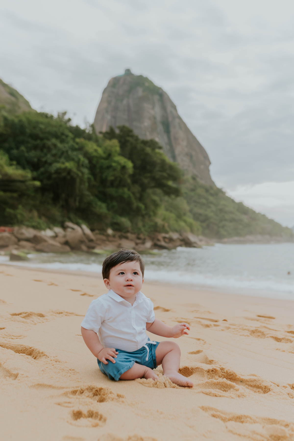 fotografia ensaio externo praia vermelha urca familia Rio de Janeiro Levi fotografa bruna Guerson 
