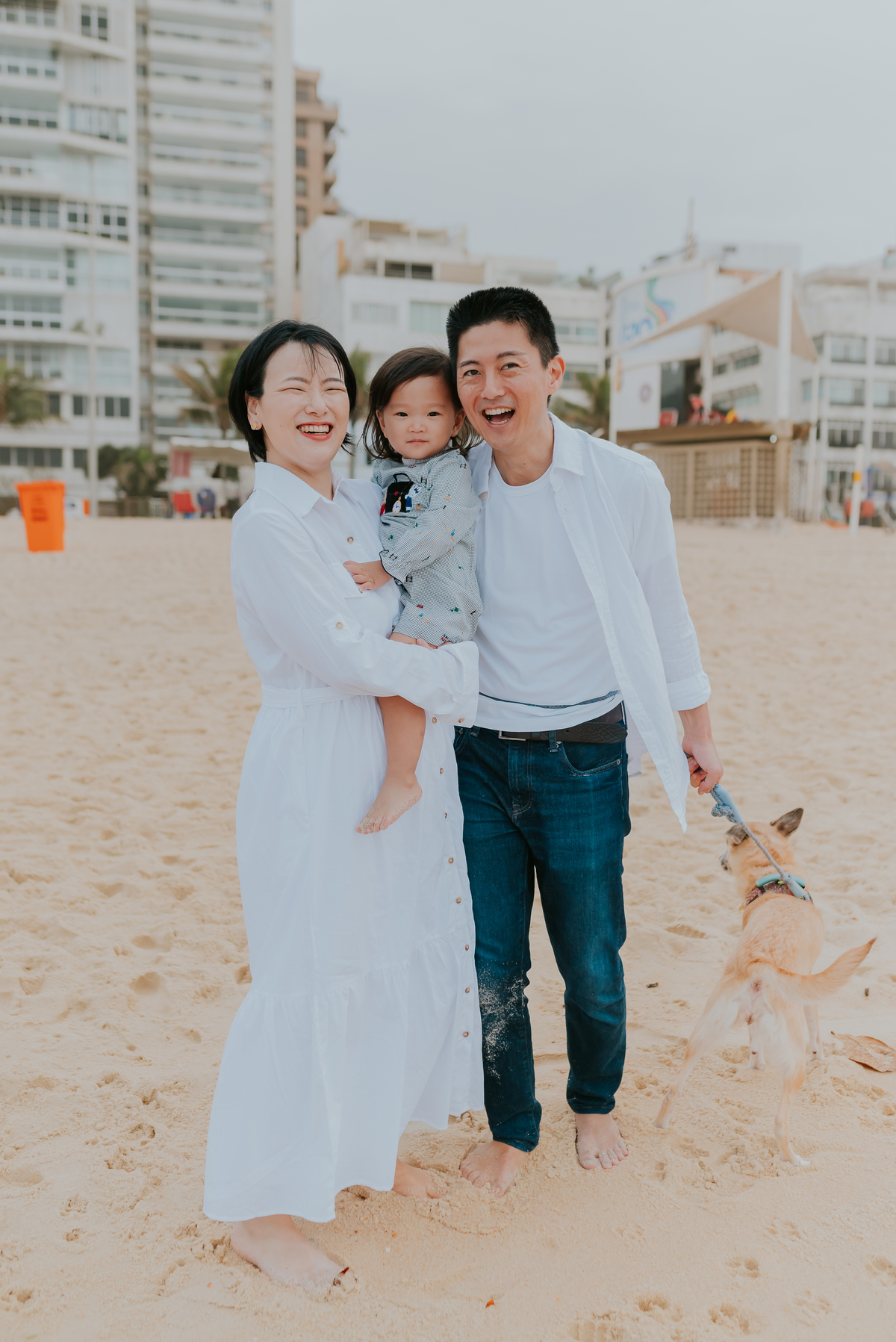 fotografia ensaio família externo praia do Leblon Rio de Janeiro fotografa familia bruna Guerson 