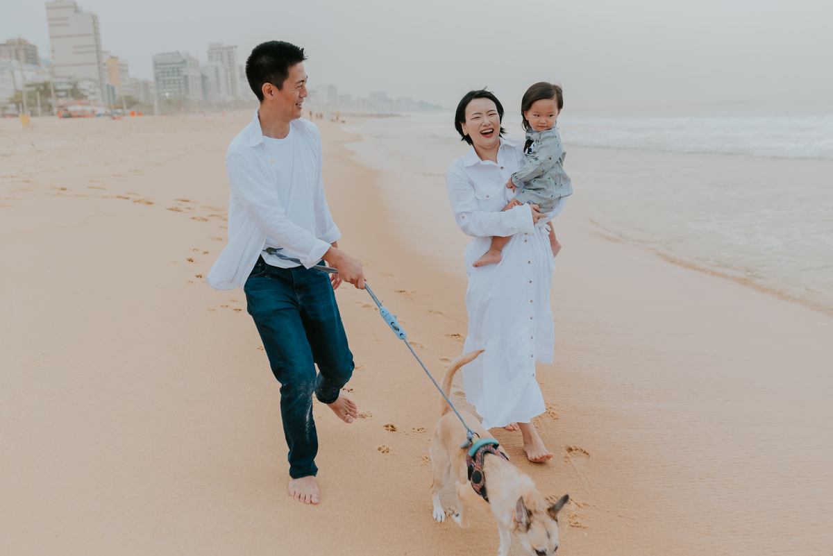 fotografia ensaio família externo praia do Leblon Rio de Janeiro fotografa familia bruna Guerson 