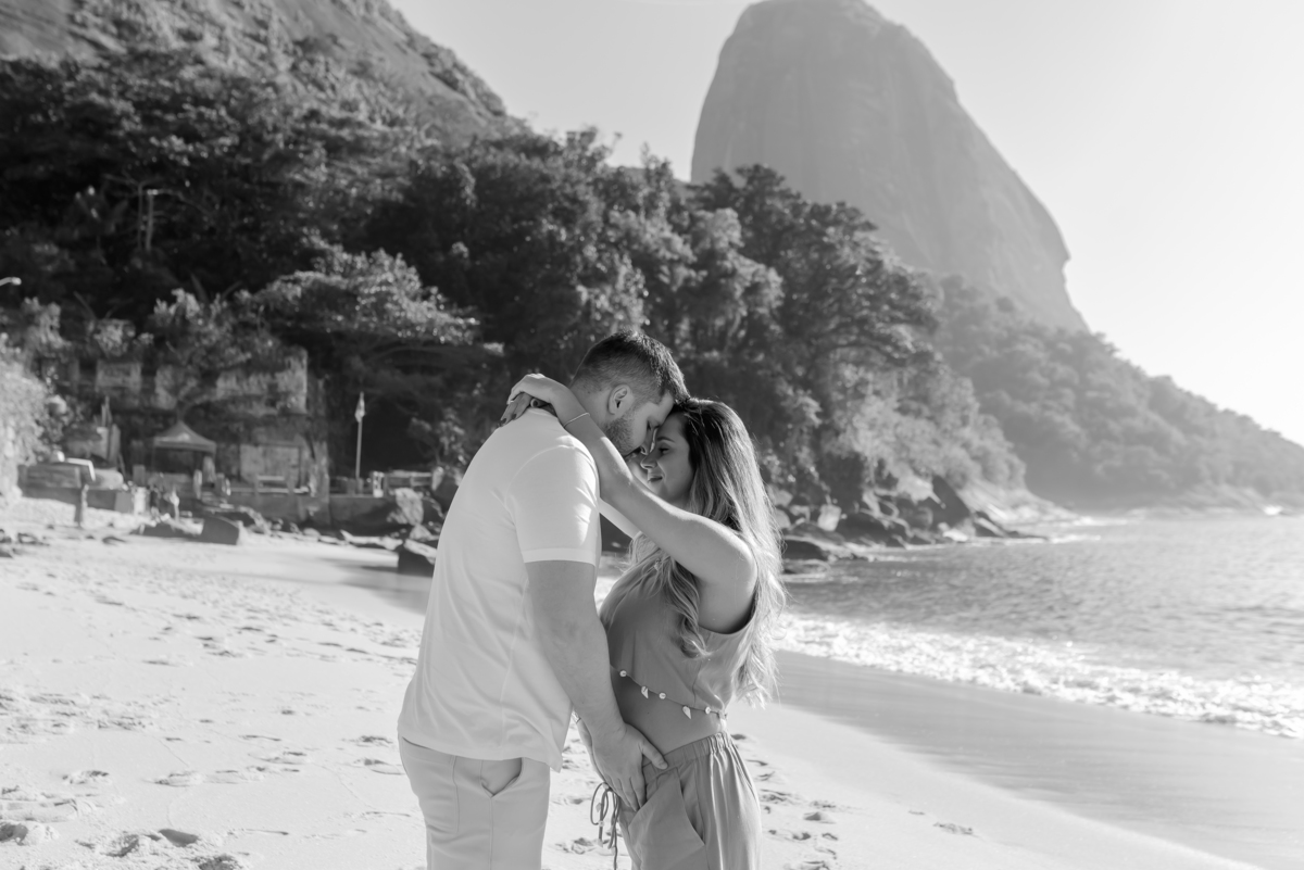 fotografia ensaio externo gestante fotografa familia rio e Janeiro praia vermelha urca a espera do Benicio bruna Guerson 