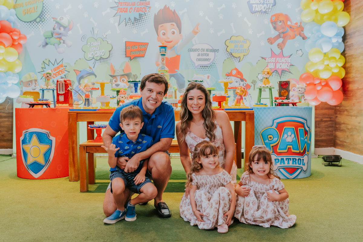 fotografia festa infantil folia encantada Rio de Janeiro barra da Tijuca fotografa de familia 3 irmaos