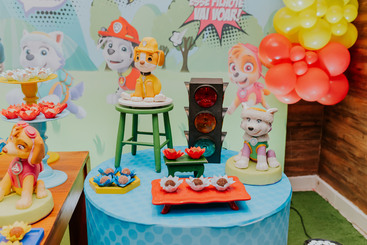 fotografia festa infantil folia encantada Rio de Janeiro barra da Tijuca fotografa de familia 3 irmaos